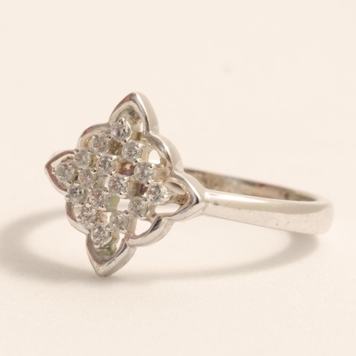 Diamond Snowflake Gold Ring