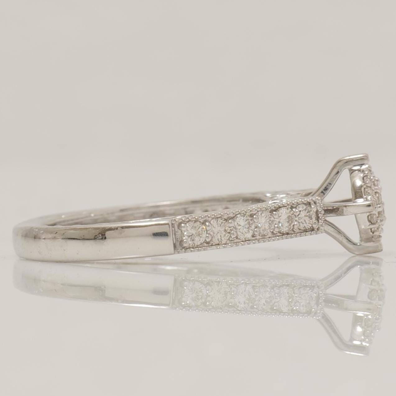 Vintage Natural Diamond Halo Ring
