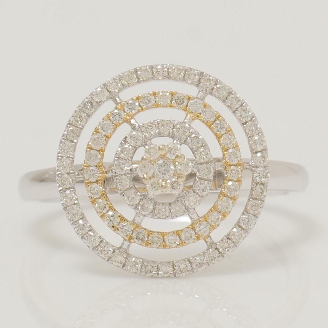 Round Cluster Diamond Ring