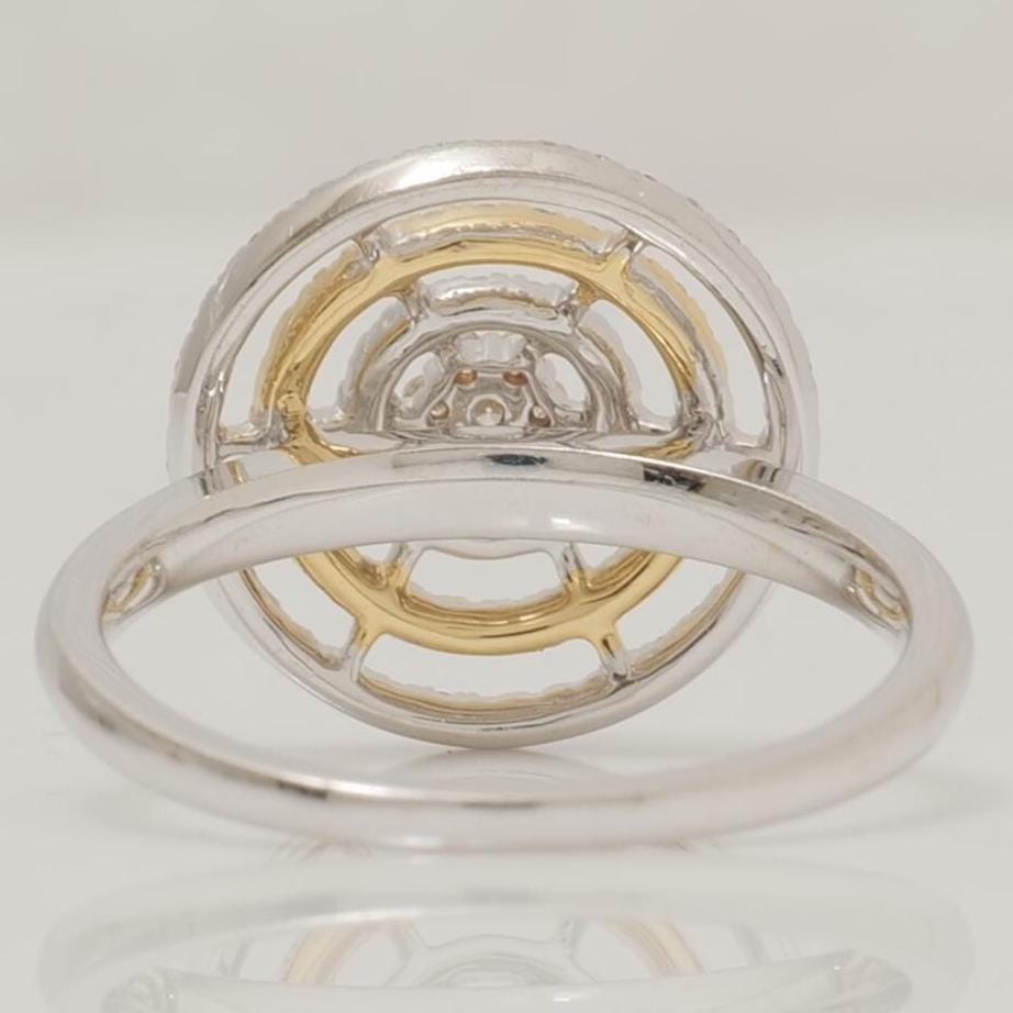 Round Cluster Diamond Ring
