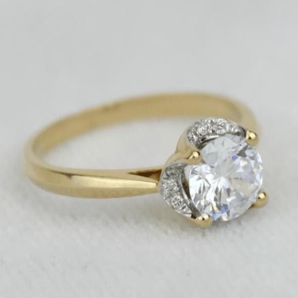 Solitaire Engagement Ring