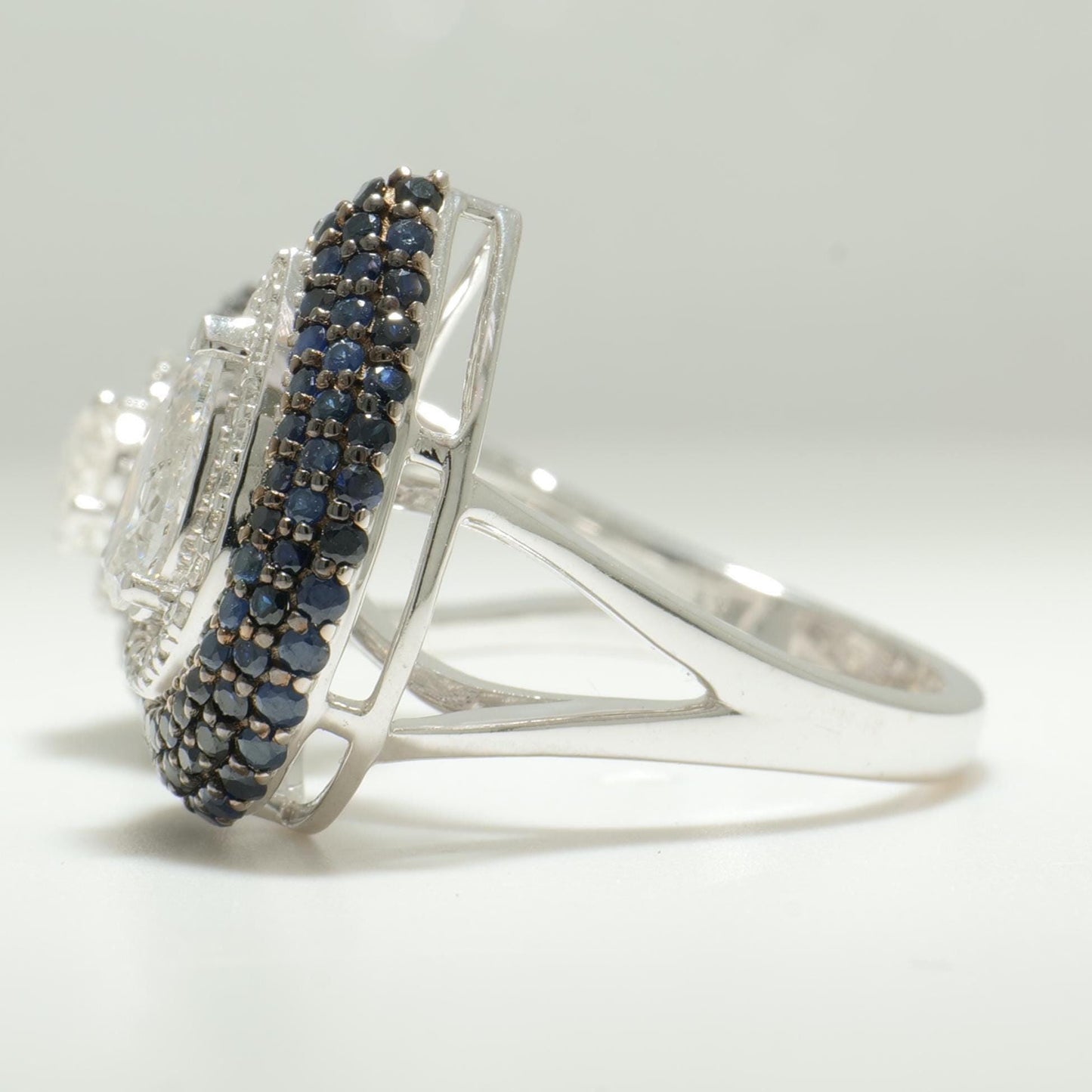 Blue Sapphire Diamond Ring