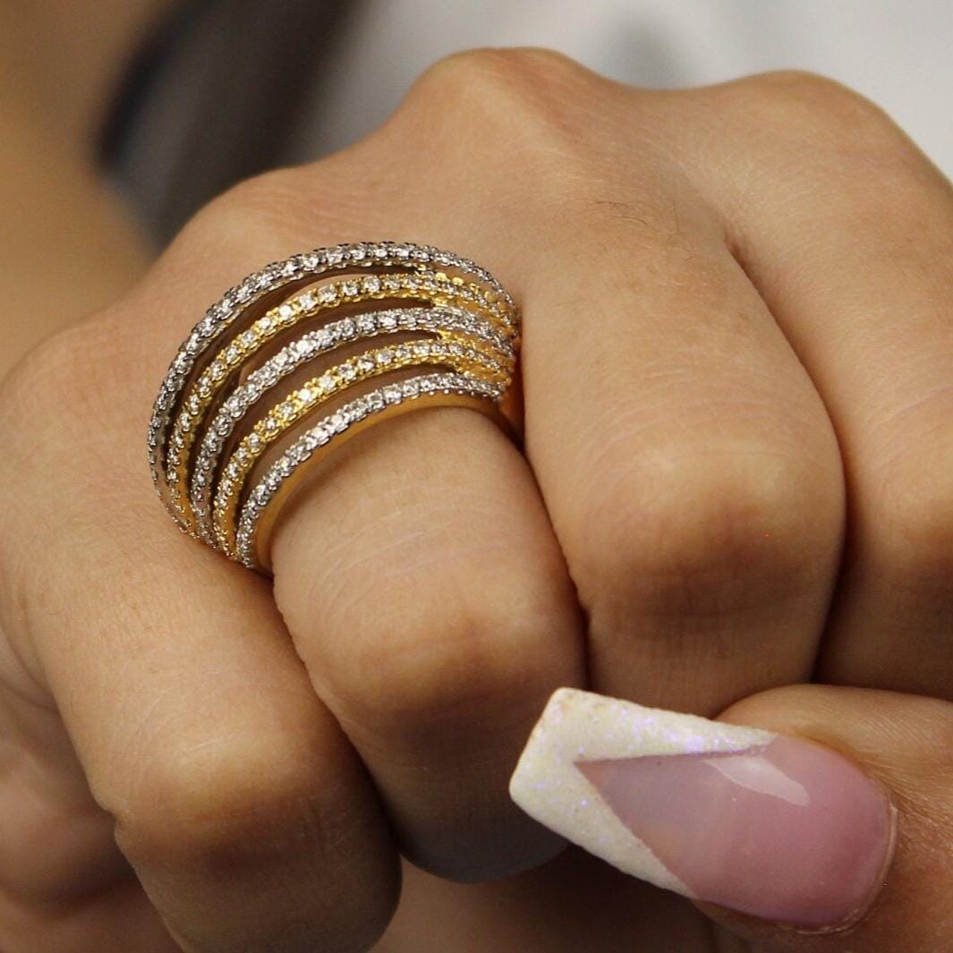 Diamond Wave Lines Band Ring