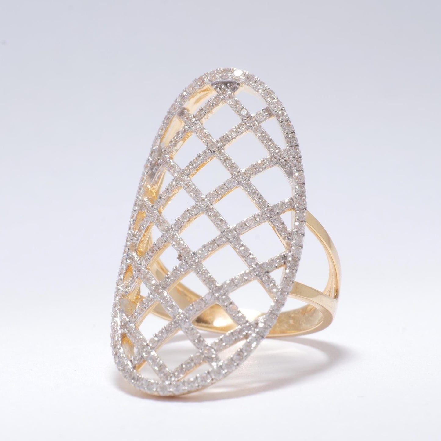 Oval Mesh Diamond Ring