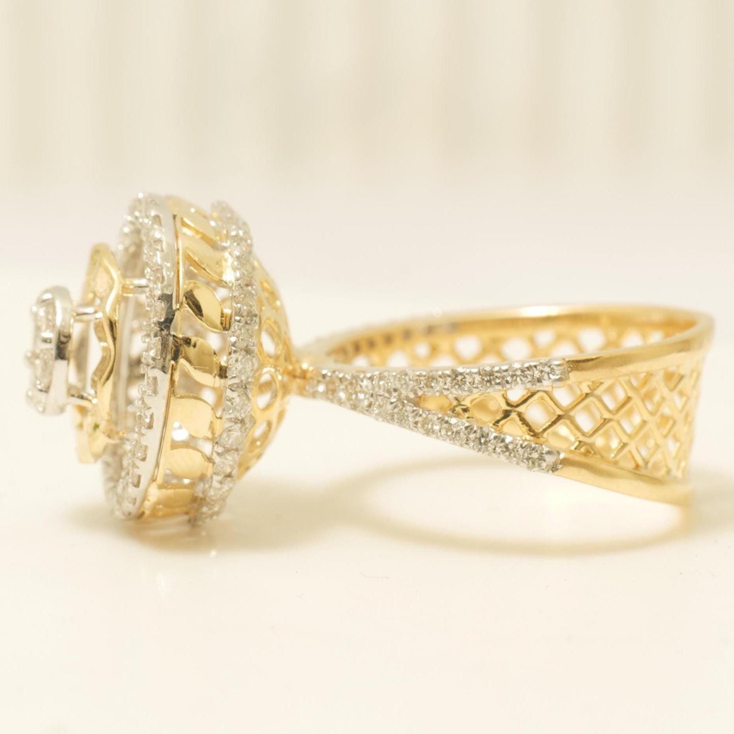 Halo Cluster Diamond Ring