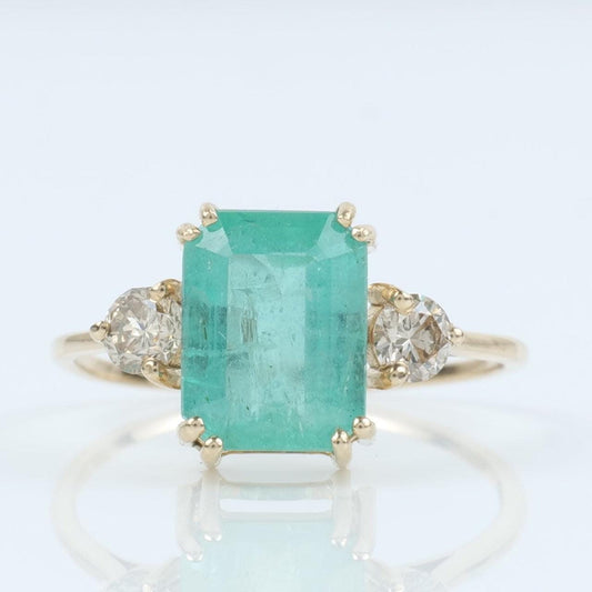 Natural Emerald & Diamond Ring