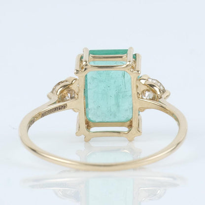 Natural Emerald & Diamond Ring