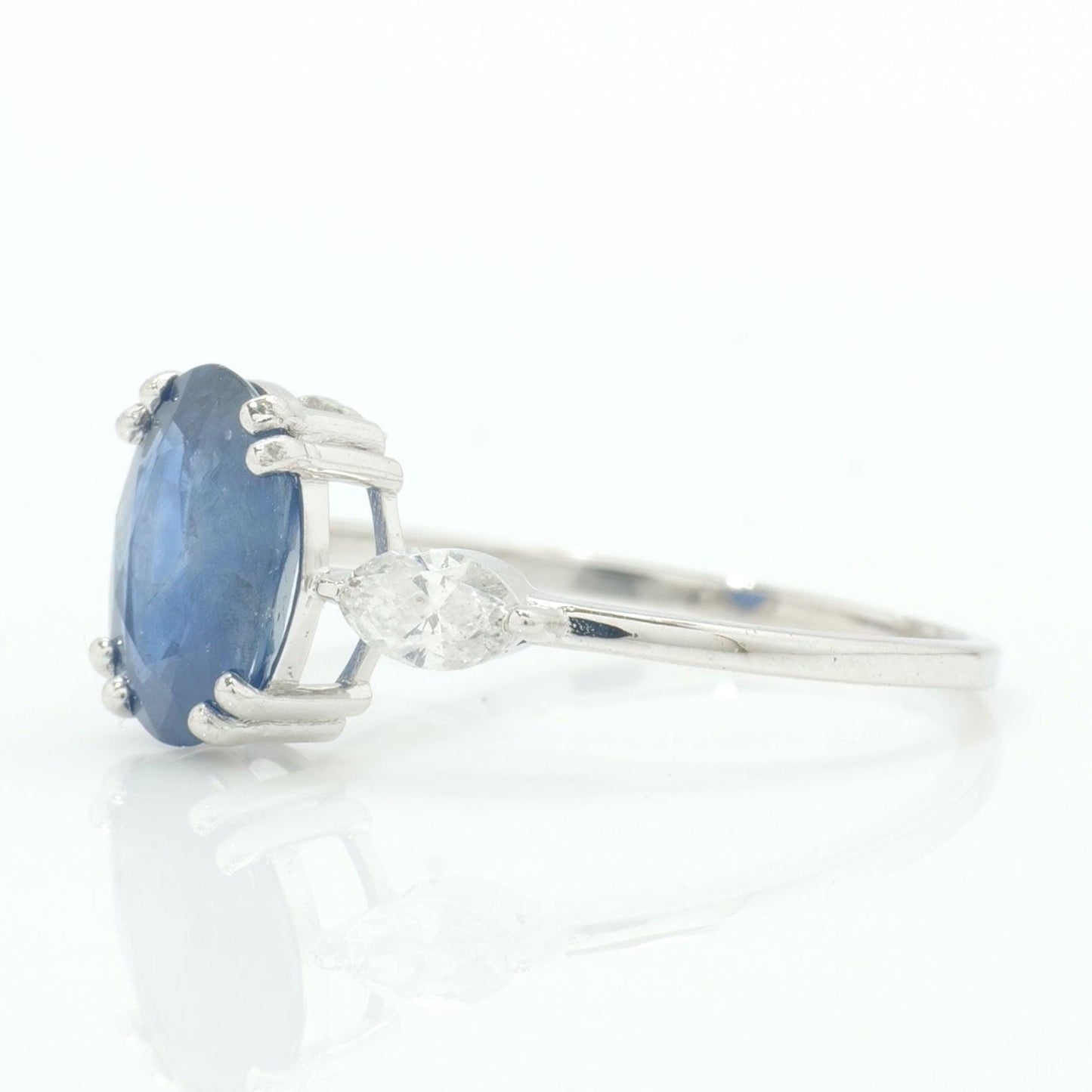 Oval Sapphire Diamond Ring