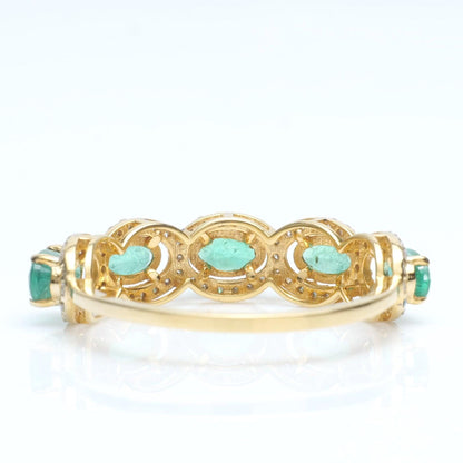 Oval Emerald Diamond Ring