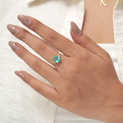 Natural Emerald & Diamond Ring