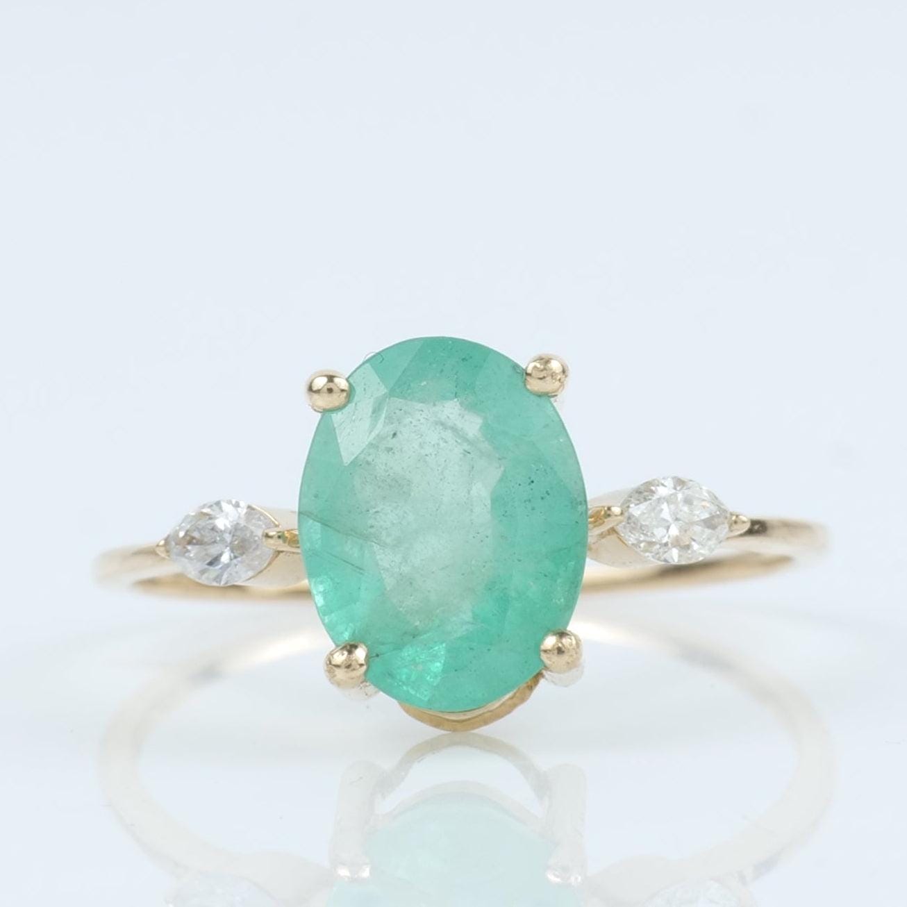 Oval Green Emerald Diamond Ring