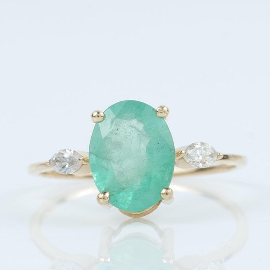 Oval Green Emerald Diamond Ring