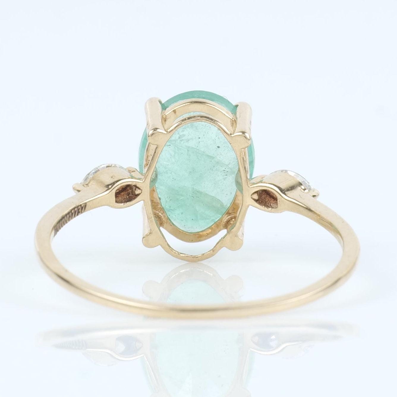 Oval Green Emerald Diamond Ring