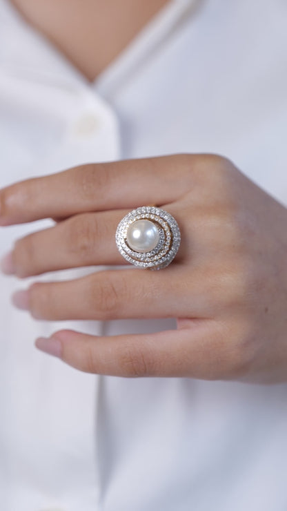 Pearl Spiral Natural Diamond Ring