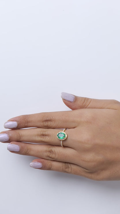 Oval Emerald Ring