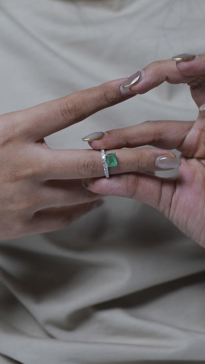 Natural Emerald Diamond Band Ring