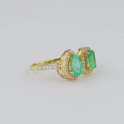 Toi et Moi Emerald Diamond Ring